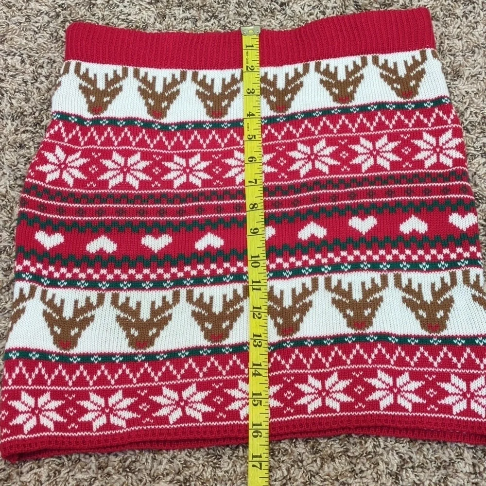Forever 21 red brown festive Christmas reindeer knit mini skirt